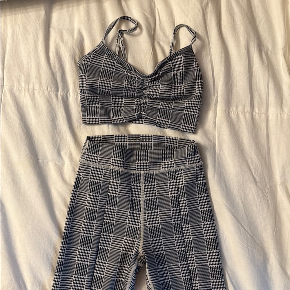 L*Space Black and White Checkered Set
